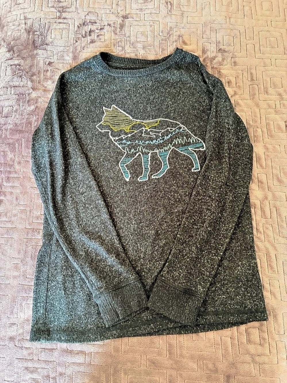 Boy’s light sweater in navy Like New